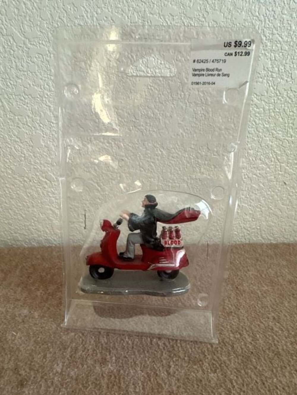 Lemax Vampire Blood Run Spooky Town Figurine